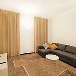 Ravecca Corner Centro Citta\'