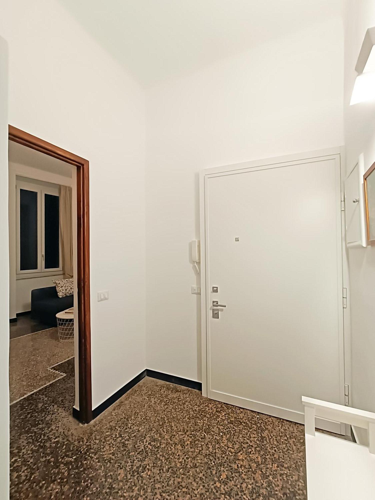 Ravecca Corner Centro Citta' Apartment *